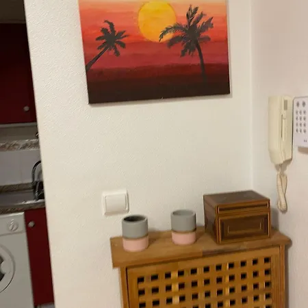 1-bedroom La Loma 5 Min To The Beach Apartment *